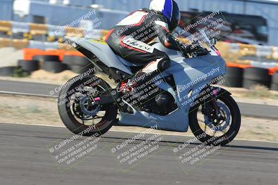 media/Jan-22-2023-CVMA (Sun) [[66d43cdebf]]/Race 12 500 Supersport-350 Supersport/